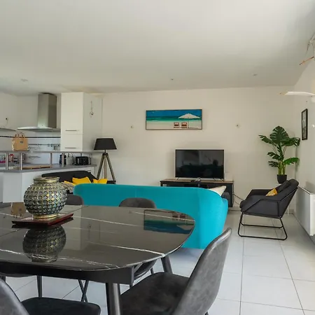 Duplex De Charlotte Pres De La Gare Royan